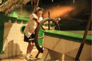 Miss Norma en el Santuario Marino Nacional de Thunder Bay. www.facebook.com/DrivingMissNorma